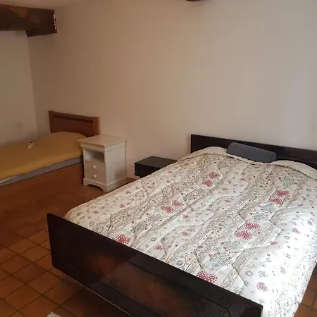 T1 Centre Apartmán *